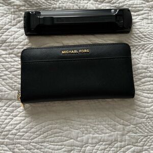 Michael Kors Long wallet